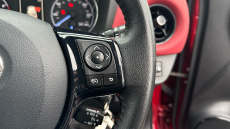 Toyota Yaris 1.5 VVT-i Blue Bi-tone 5dr Petrol Hatchback